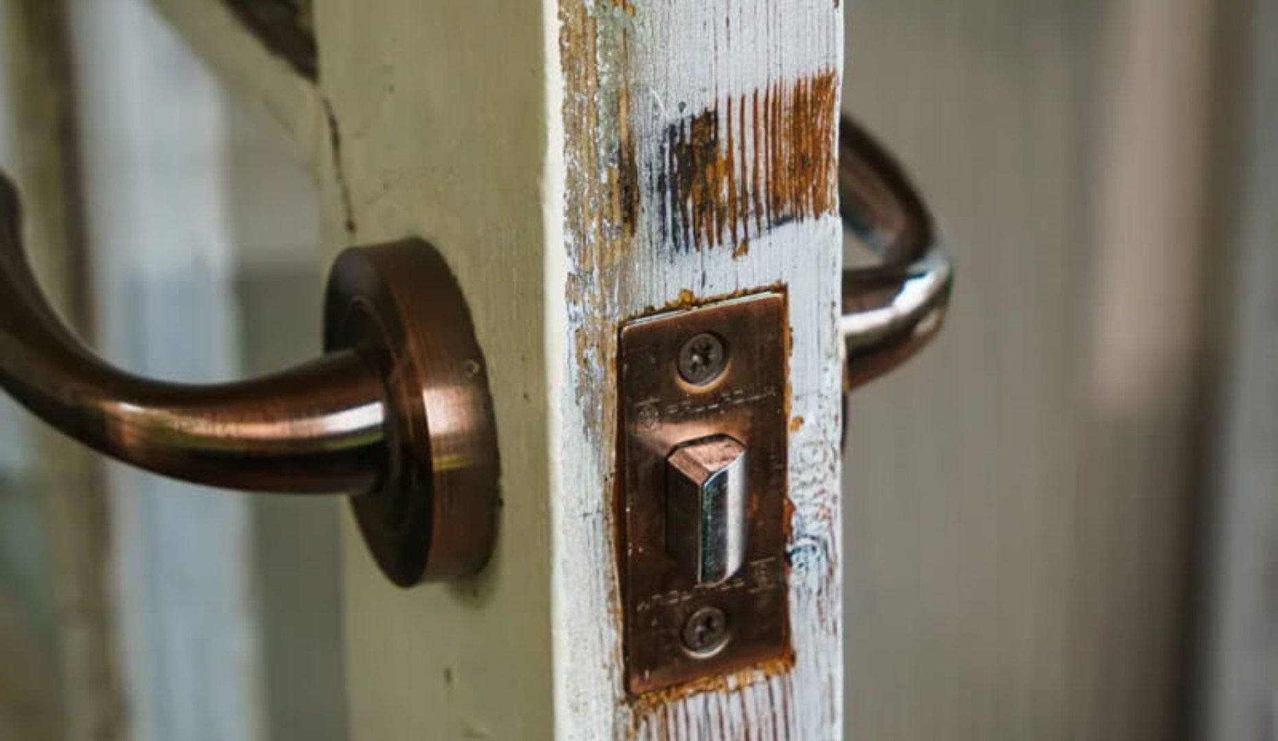 Cerrajeros: Soluciones para problemas comunes con puertas y cerraduras